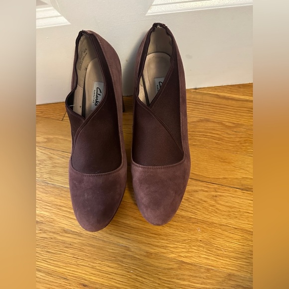 CLARKS KENDRA MIX BURGUNDY WINE MAROON SIZE 8 3.5" HEEL NEW - Picture 2 of 7